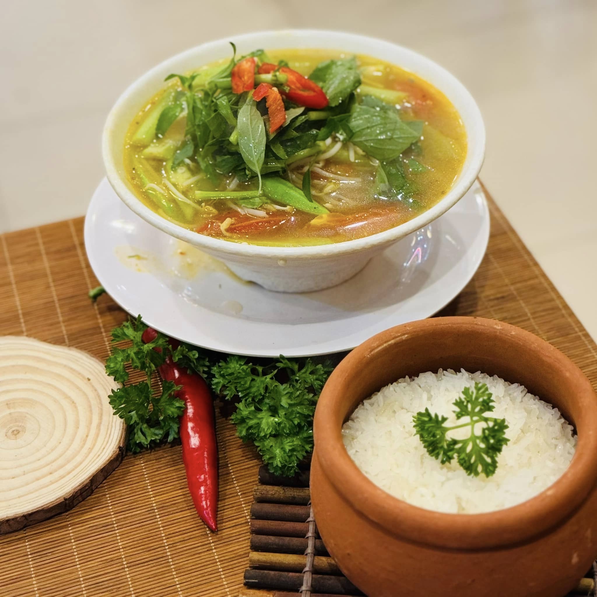 Canh chua cá / súp cá